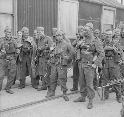 Comandos britnicos en 1942 - Fotografa de dominio pblico de Malindine E G (Lt), fotgrafo oficial de la War Office britnica. Imagen del Imperial War Museum.