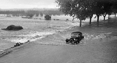 Imagen de las inundadciones de Valencia de 1957. Dominio Pblico.